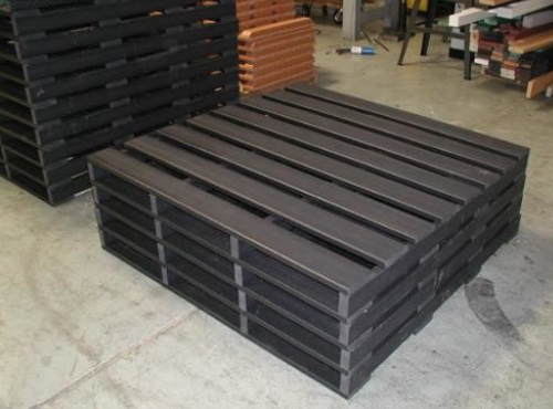 Madera plástica fabricada con materiales reciclados